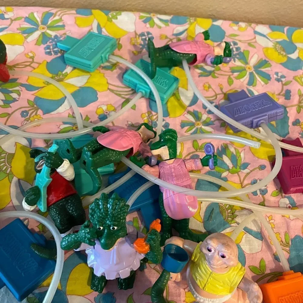 Vintage Lot of 90’s Dinosaur Moveable Toys!